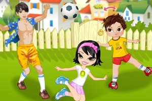 全家一起玩足球